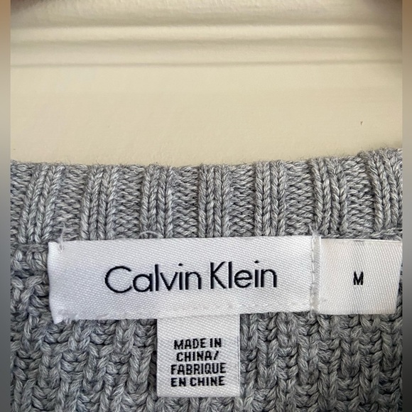 CALVIN KLEIN SWEATER - Picture 2 of 3
